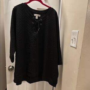 New York Laundry Black Oversized 3/4 Sleeve Sweatshirt